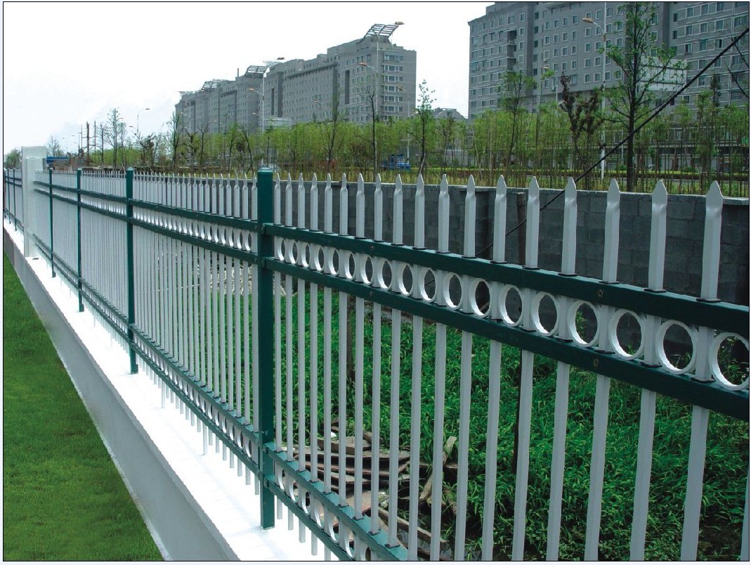 鍍鋅護(hù)欄管(熱鍍鋅護(hù)欄管生產(chǎn)廠家)_管材