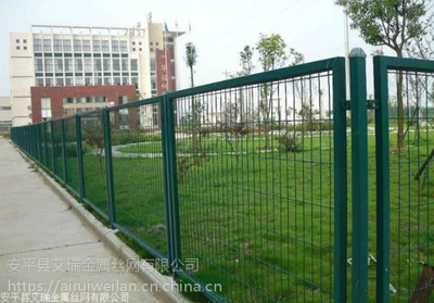 重慶安裝綠化護欄、道路綠化圍欄、公路綠化護欄網批發